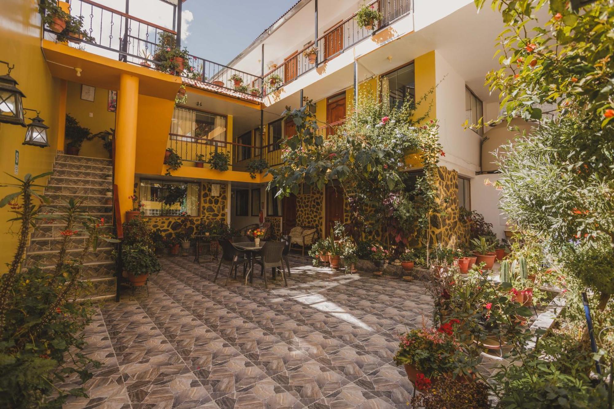 Intitambo Hotel Ollantaytambo Exterior photo